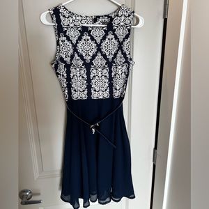 Blue Suzy Shier dress in size 2